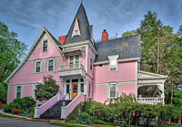 Fun things to do in Asheville NC : Cedar Crest Inn in Asheville NC. 